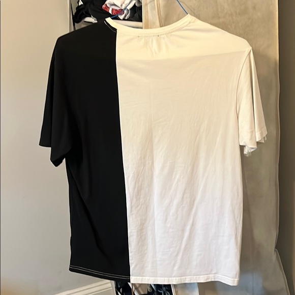 White and black graphic tee - Picture 3 of 4